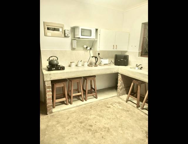 3 BEDROOM APARTMENT FOR SALE IN IVY BEACH